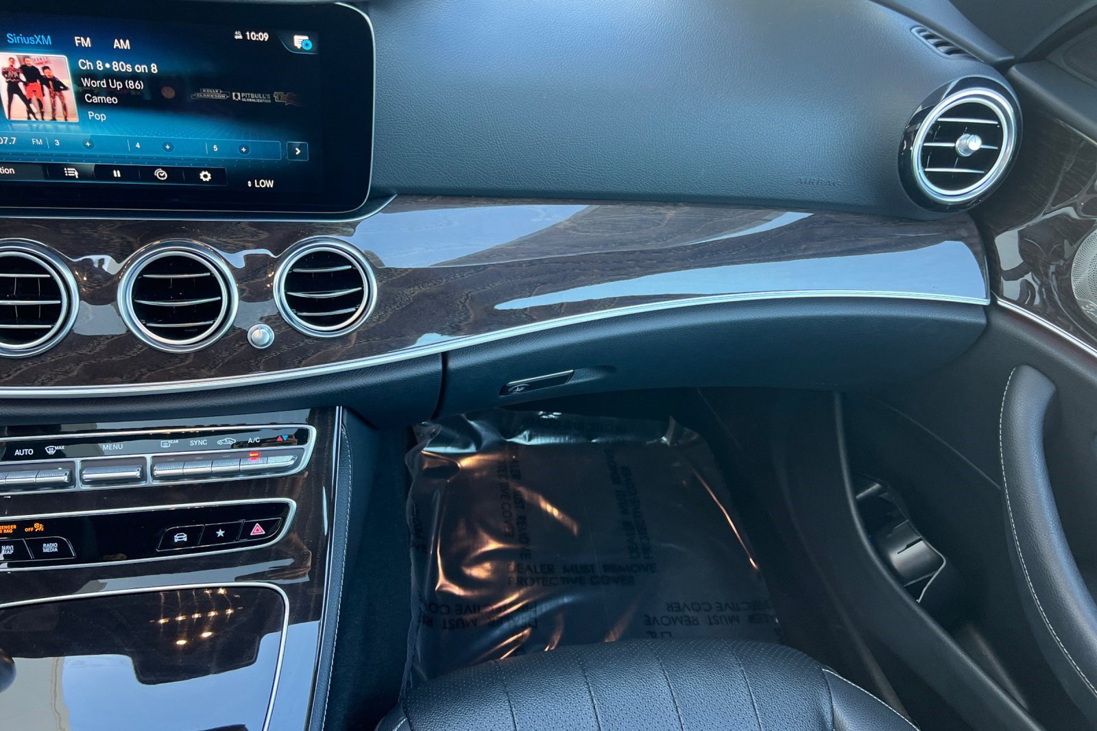 Used 2021 Mercedes-Benz E 350 Sedan image 31