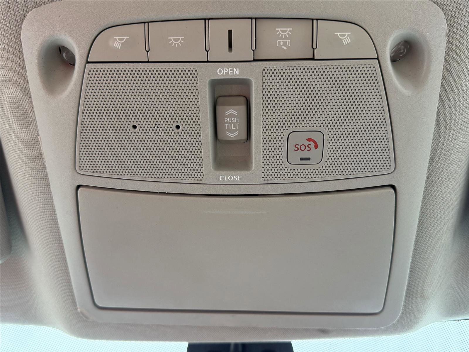 Used 2023 Nissan Maxima Platinum w/ Sport Mat Group FWD image 10
