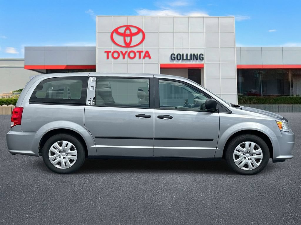 Used 2016 Dodge Grand Caravan American Value Package FWD image 6