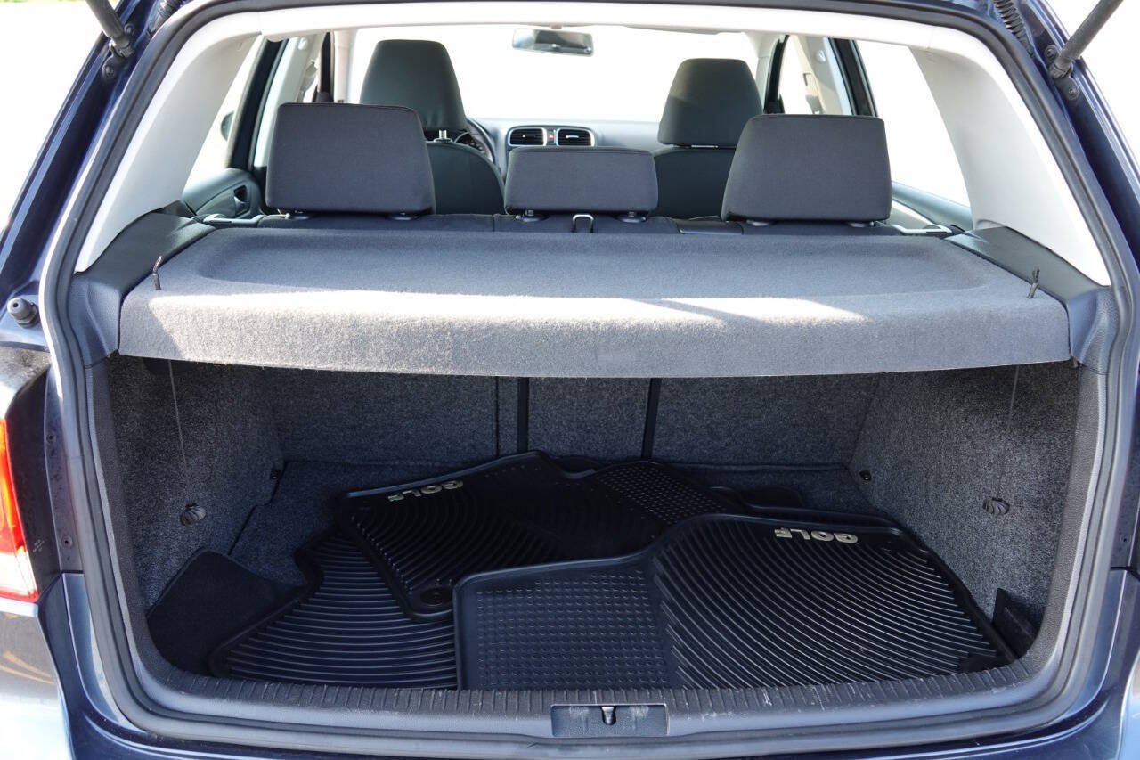 Used 2011 Volkswagen Golf TDI w/ Cold Weather Pkg FWD image 90