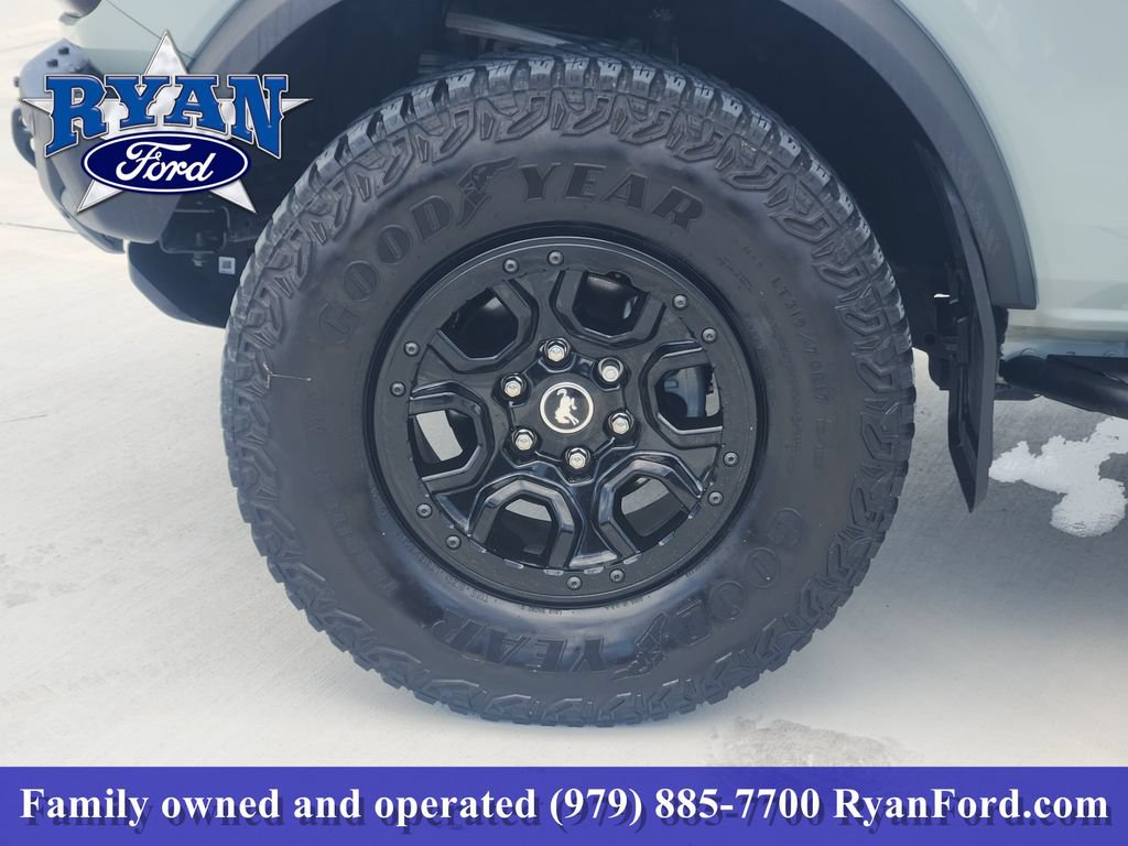 Certified 2024 Ford Bronco Wildtrak AWD/4WD image 7