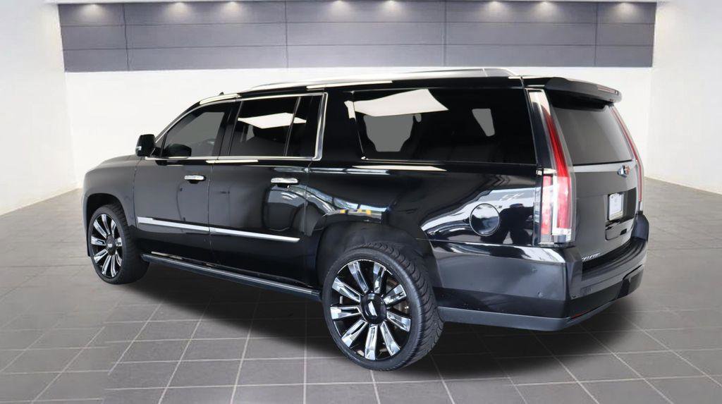 Used 2018 Cadillac Escalade ESV Premium Luxury AWD/4WD image 3