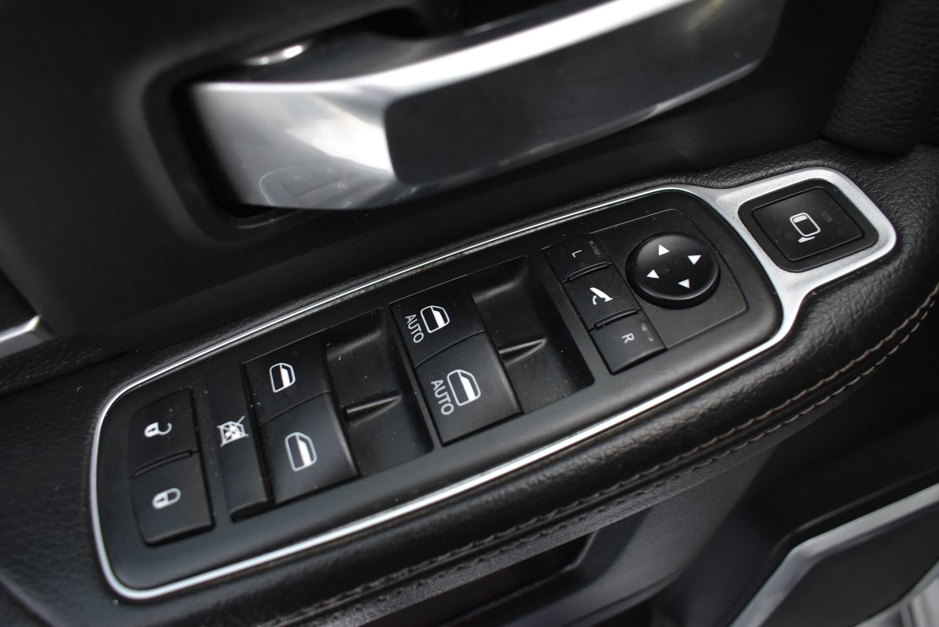 Used 2019 RAM 2500 Laramie image 11