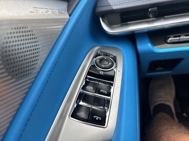 Used 2024 Chevrolet Corvette Stingray Premium Conv image 15