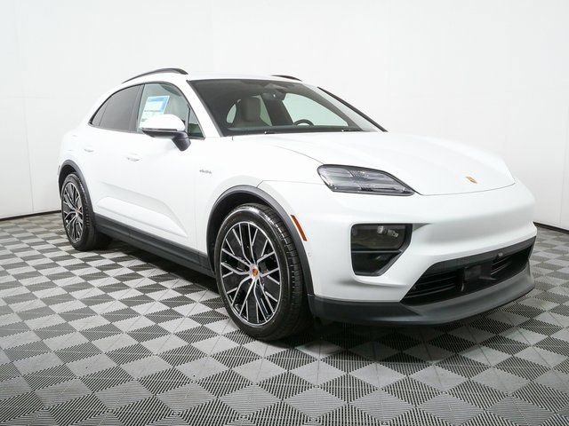 New 2026 Porsche Macan Electric image 27