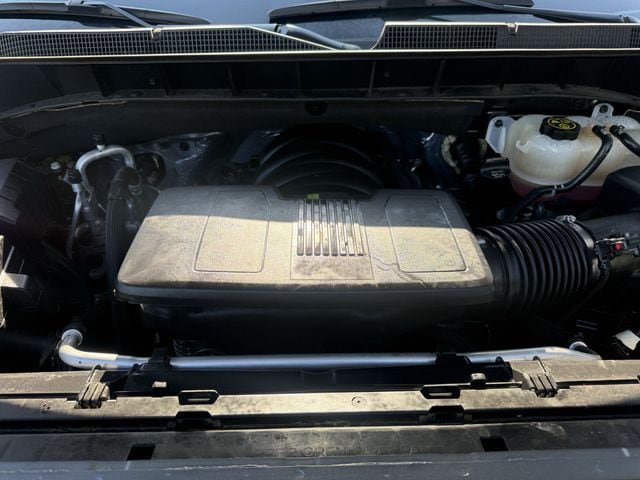 Used 2024 Chevrolet Silverado 1500 High Country AWD/4WD image 36