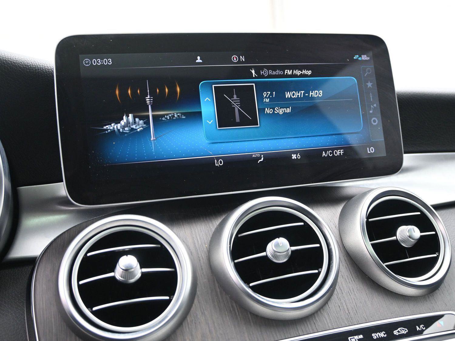 Used 2019 Mercedes-Benz C 300 4MATIC Coupe image 4