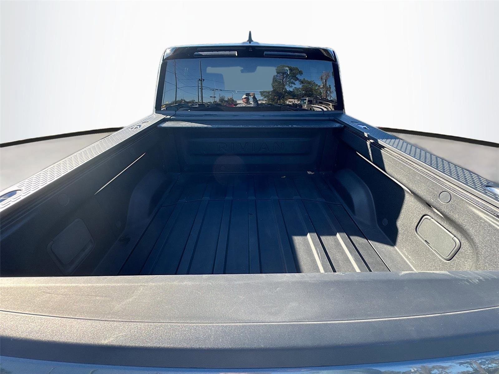 Used 2022 Rivian R1T Launch Edition image 22