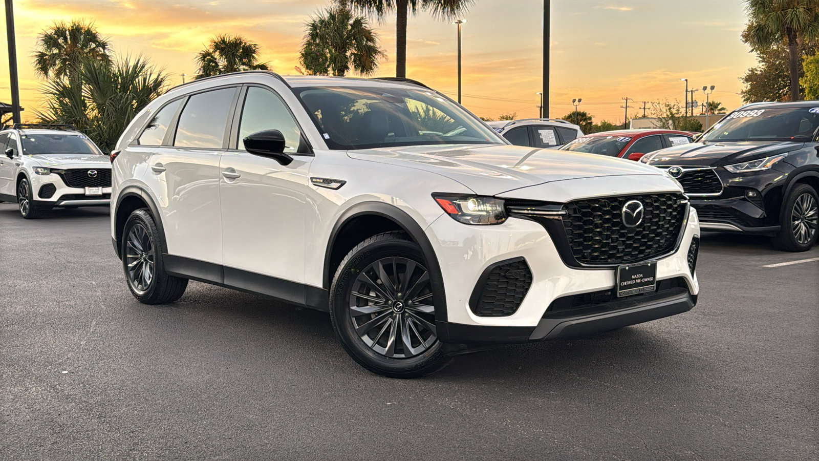 Certified 2025 MAZDA CX-70 3.3 Turbo w/ Preferred Package image 2