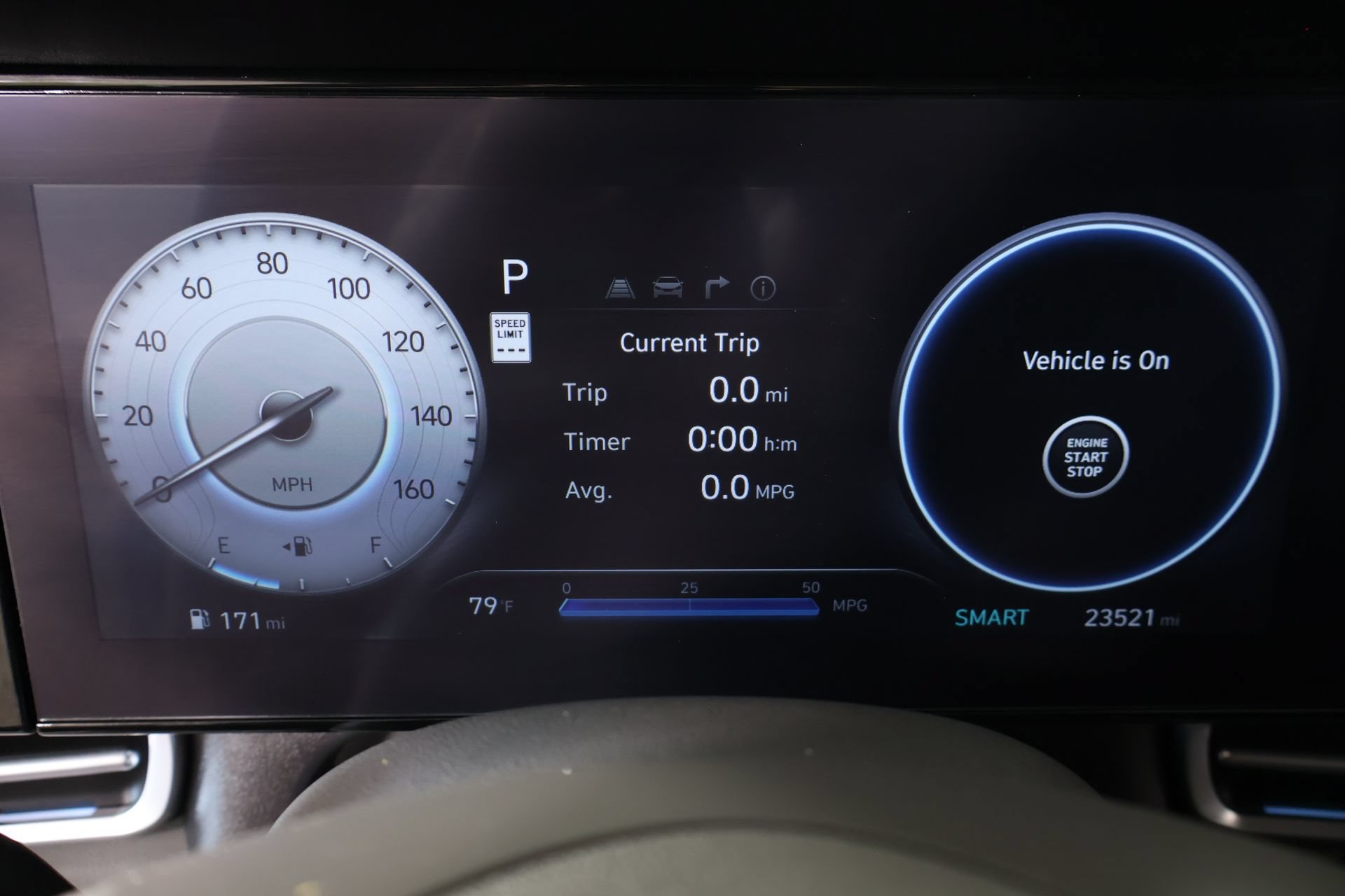 Used 2024 Hyundai Elantra SEL FWD image 4