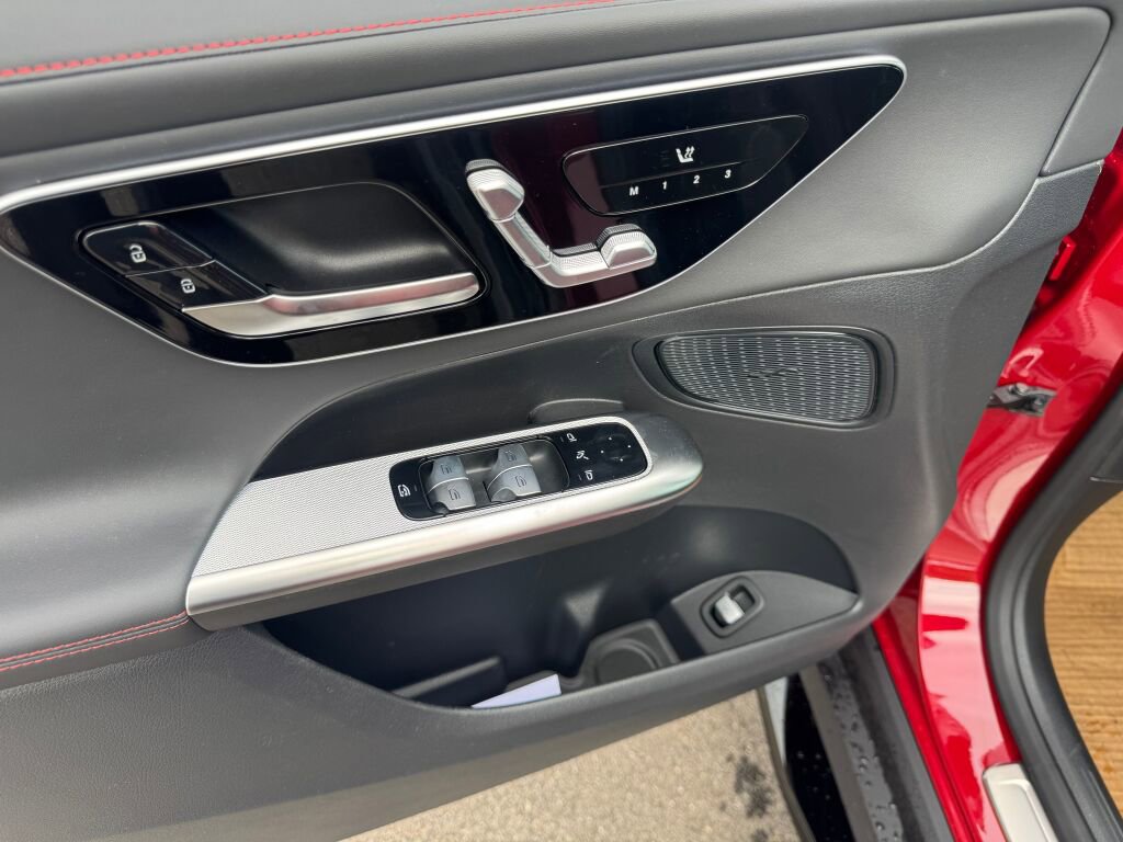 New 2026 Mercedes-Benz GLC 43 AMG 4MATIC image 10