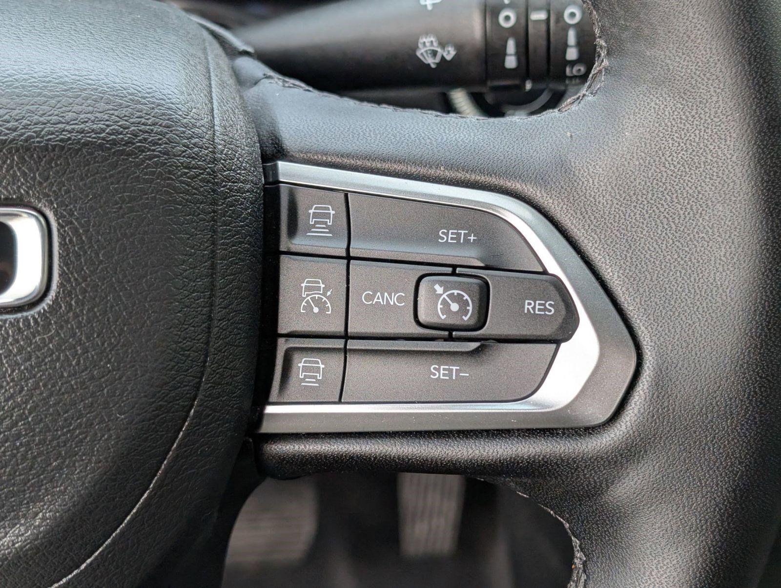 Used 2024 Jeep Compass Limited w/ High Altitude Package image 23