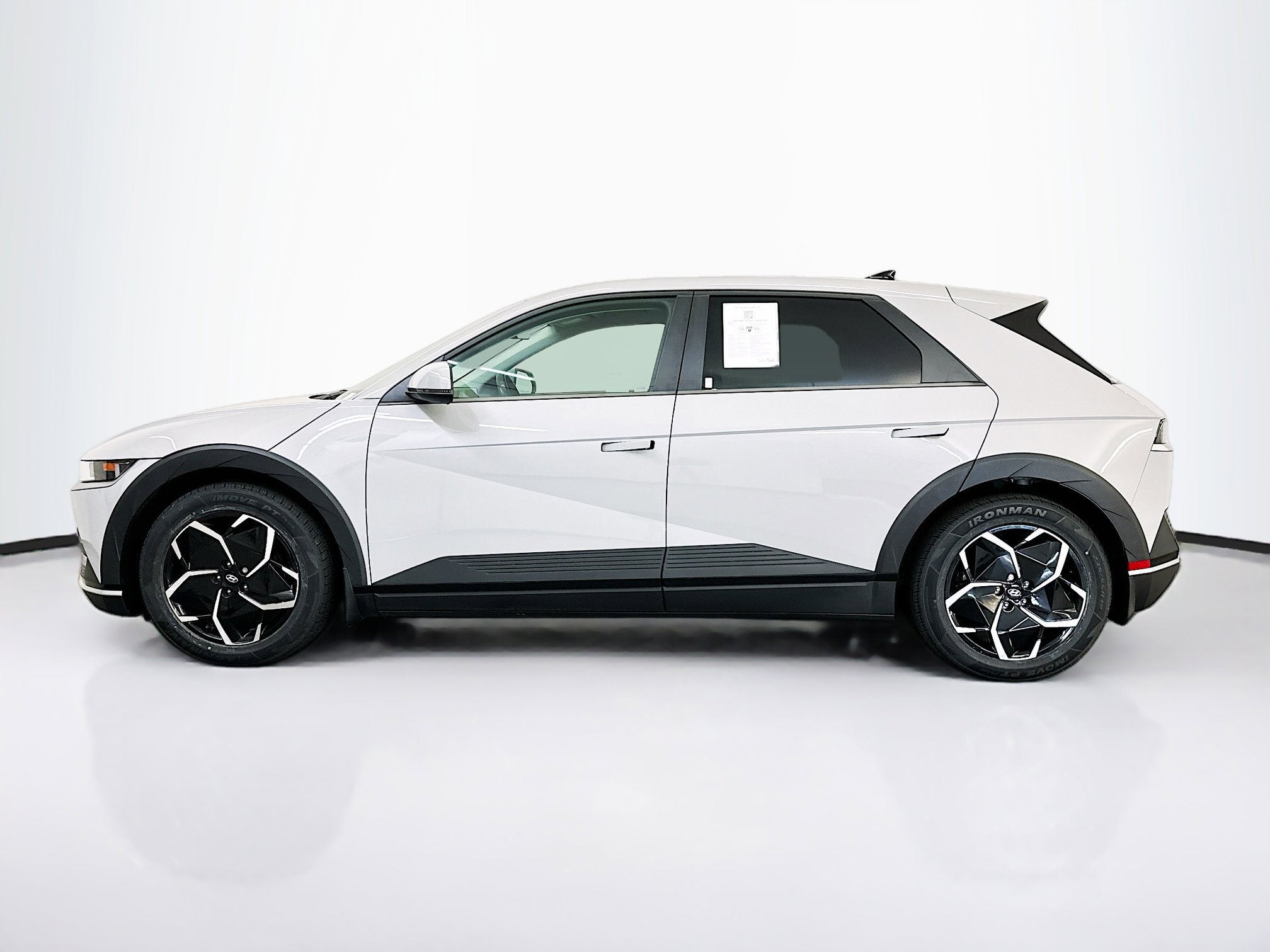 Used 2023 Hyundai Ioniq 5 SEL AWD/4WD image 4