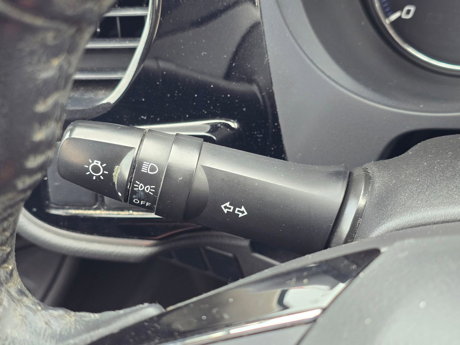 Used 2017 Mitsubishi Outlander ES image 22