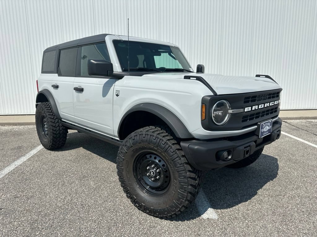 New 2026 Ford Bronco Big Bend w/ Black Diamond Package AWD/4WD image 8
