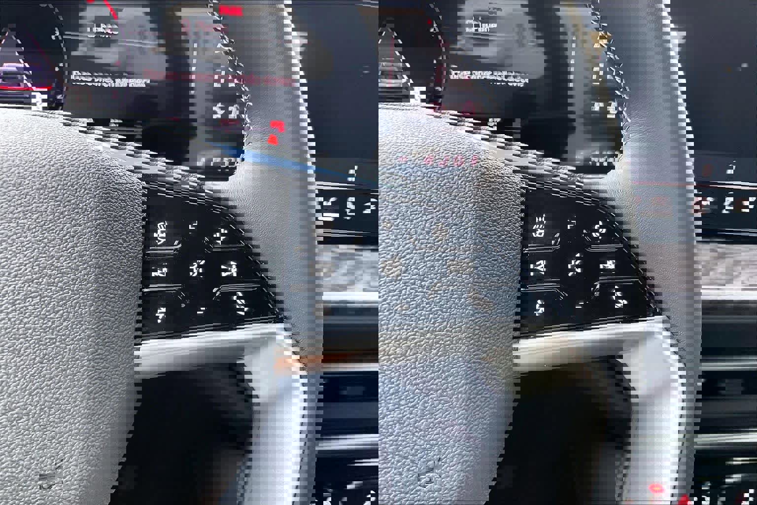 Certified 2025 Audi Q5 Premium w/ Convenience Package AWD/4WD image 24