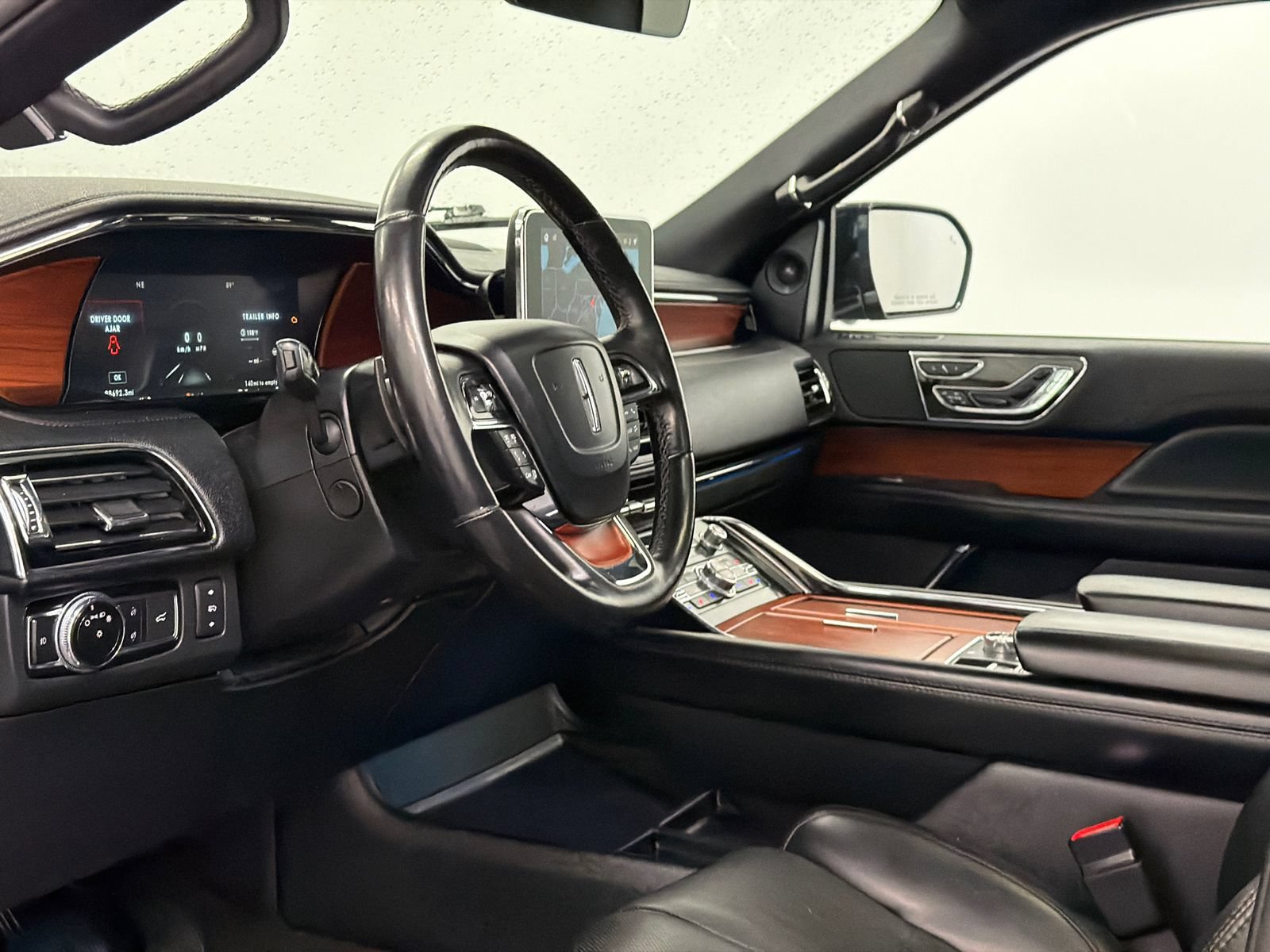 Used 2020 Lincoln Navigator Reserve AWD/4WD image 18