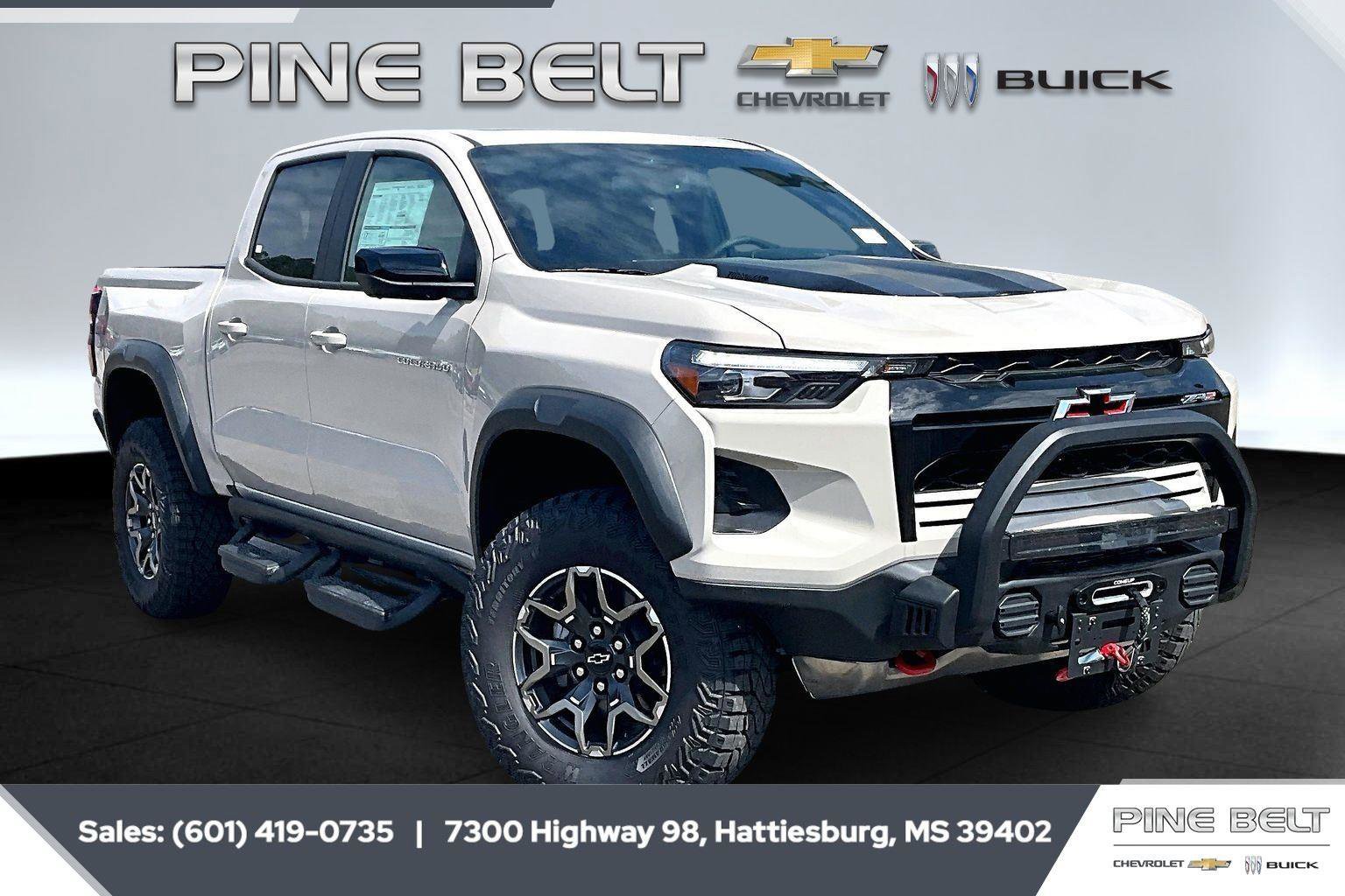 New 2026 Chevrolet Colorado ZR2 w/ Off-Road Front Bumper Package