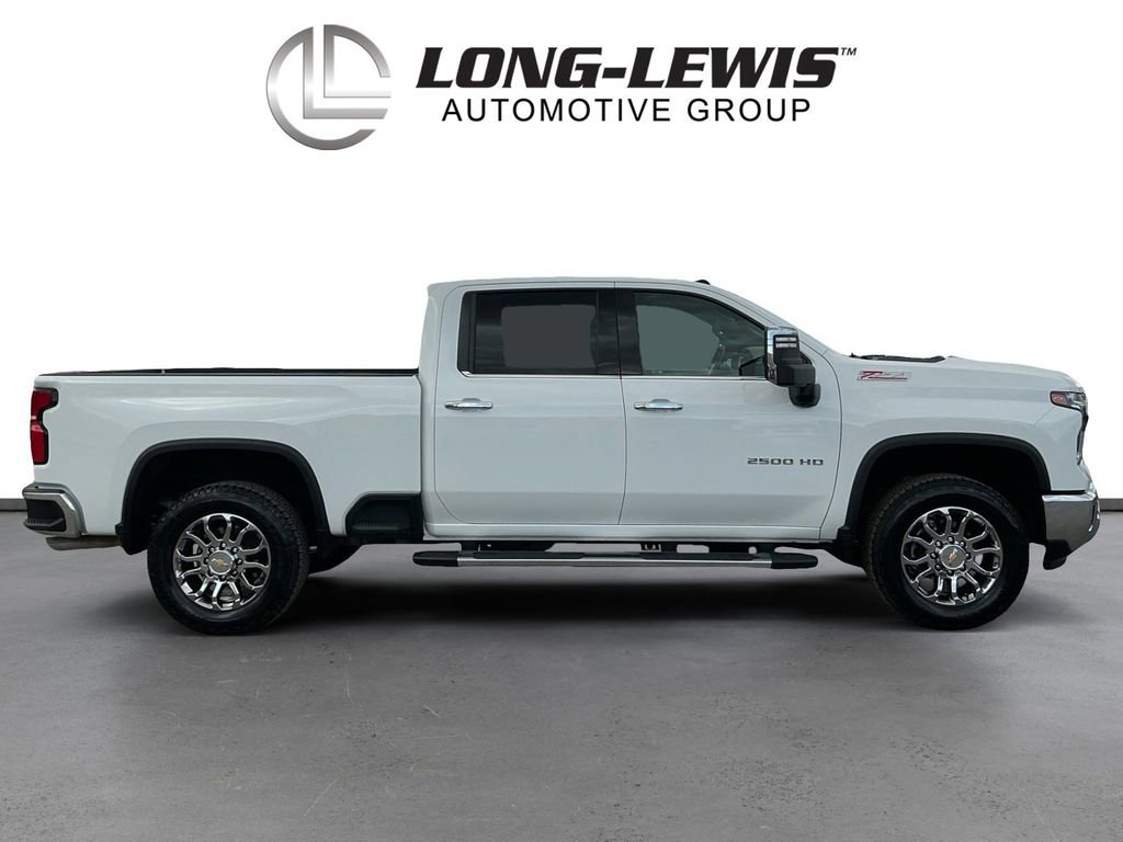 Used 2025 Chevrolet Silverado 2500 LTZ w/ LTZ Premium Package image 8
