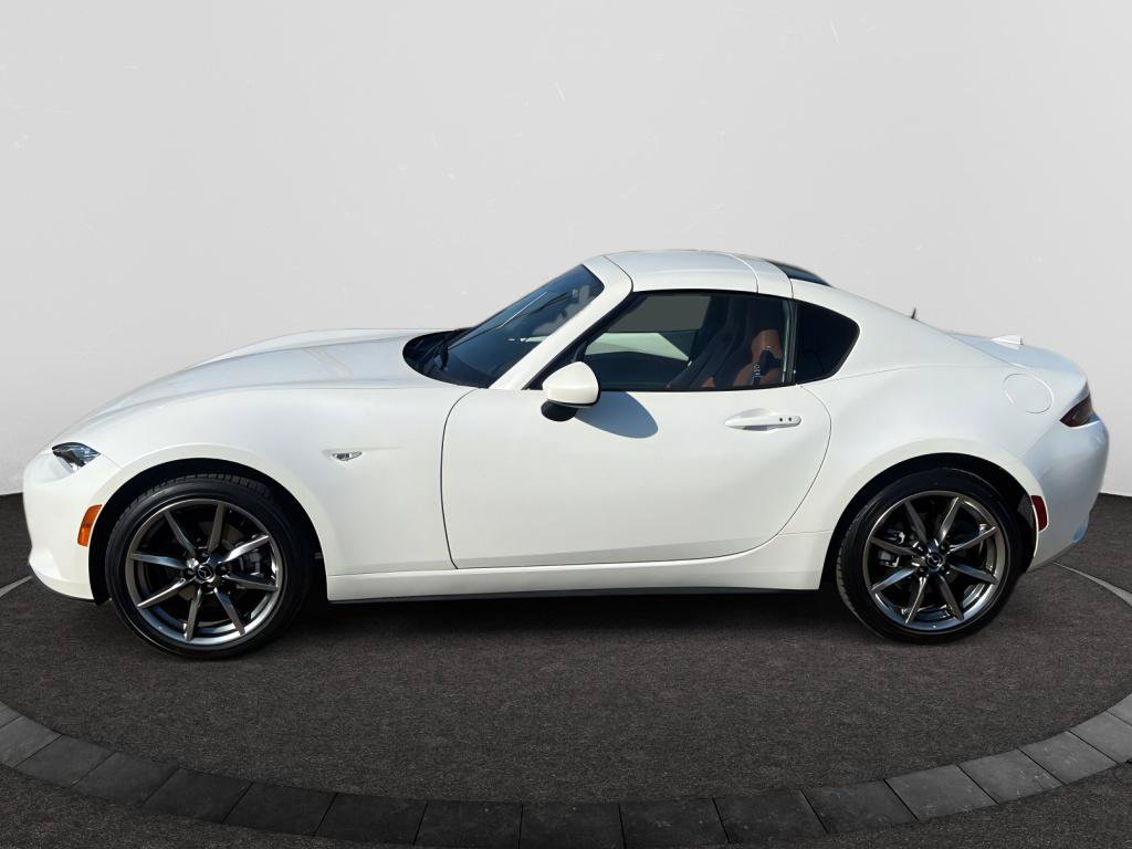 Used 2023 MAZDA MX-5 Miata Grand Touring RWD image 2