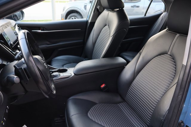 Used 2024 Toyota Camry SE image 19
