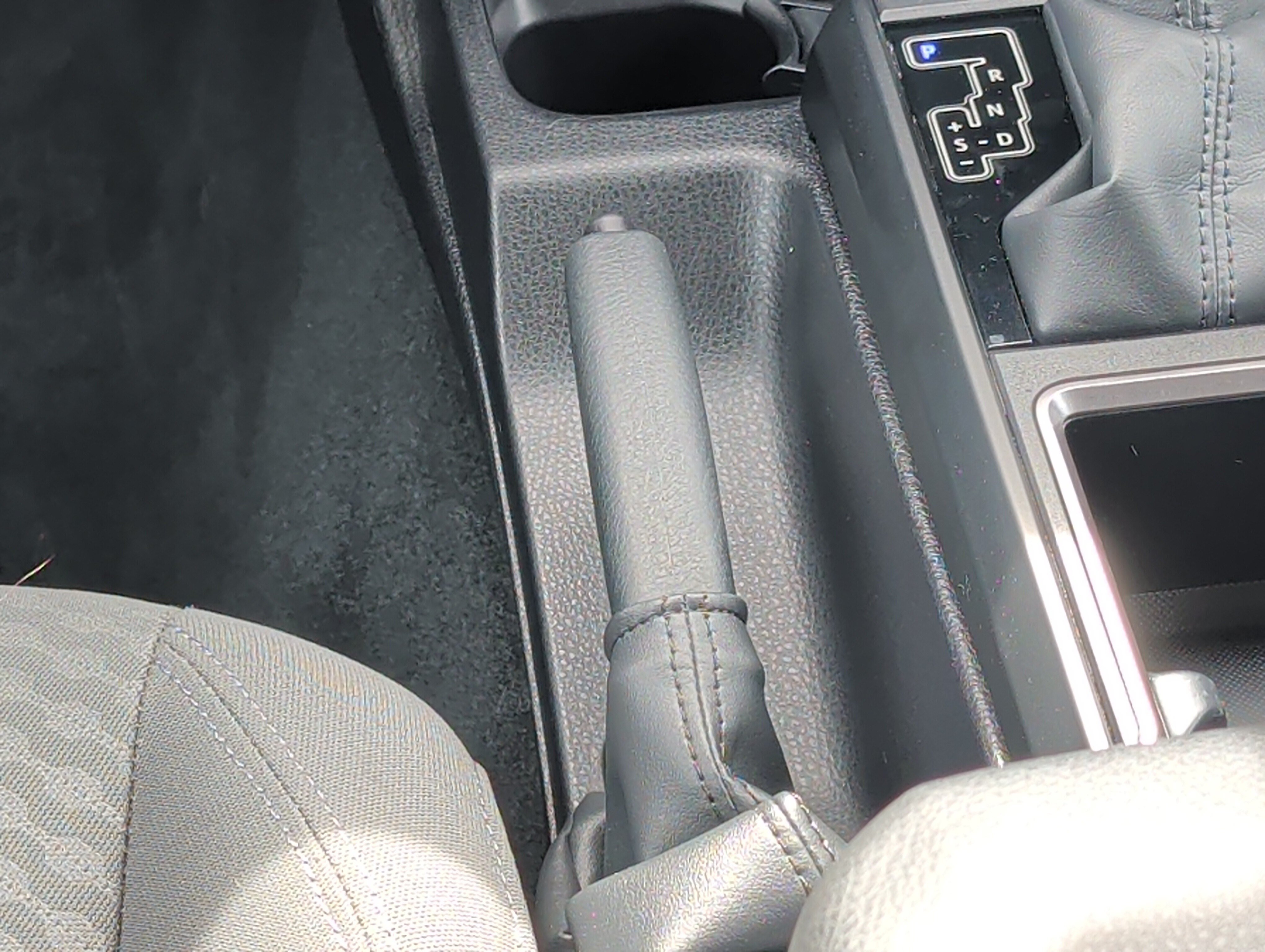 Used 2023 Toyota Tacoma SR AWD/4WD image 33