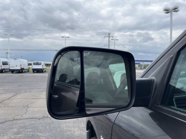 Used 2021 RAM 1500 Classic SLT w/ Electronics Convenience Group AWD/4WD image 8