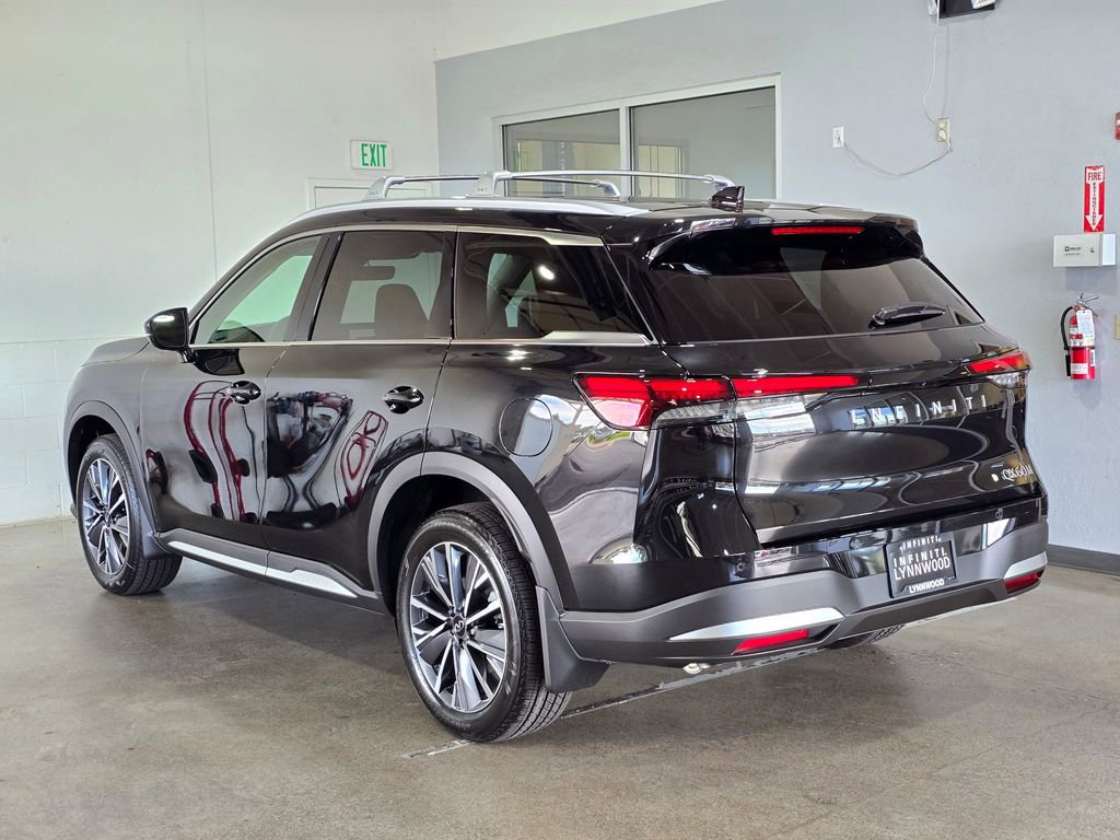 New 2026 INFINITI QX60 Luxe w/ Family Package image 6