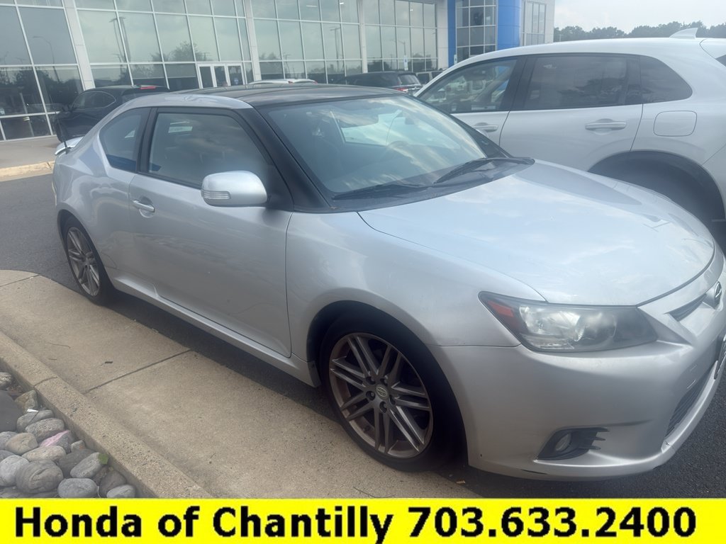 Used 2011 Scion tC FWD image 2