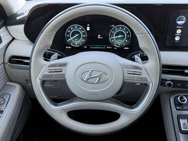 Used 2025 Hyundai Palisade Calligraphy image 12