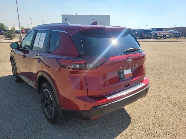 Used 2025 Nissan Rogue SV w/ SV Premium Package image 8
