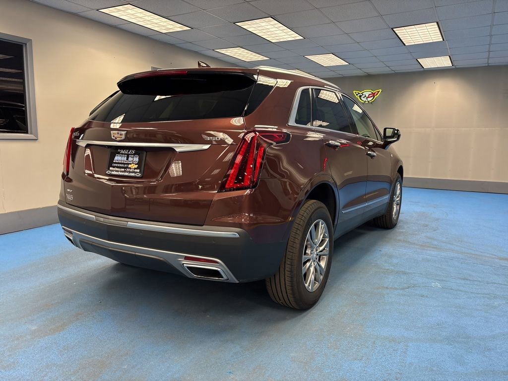 Used 2022 Cadillac XT5 Premium Luxury image 2
