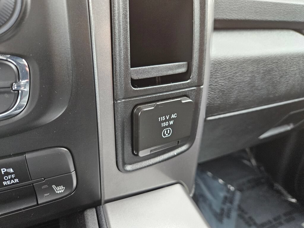 Used 2024 RAM 1500 Warlock AWD/4WD image 29