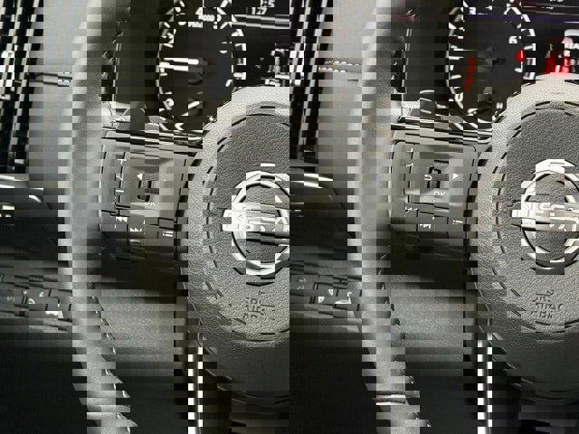 New 2025 Nissan Pathfinder SL w/ SL Premium Package image 24