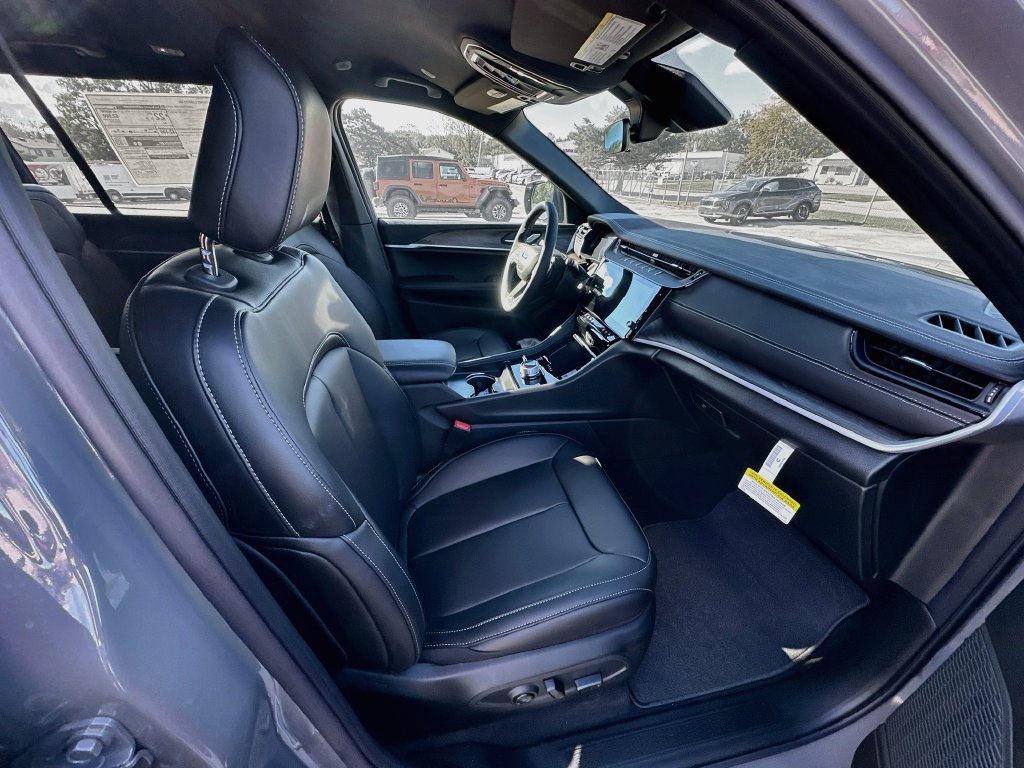 New 2027 Jeep Grand Cherokee L Limited AWD/4WD image 35