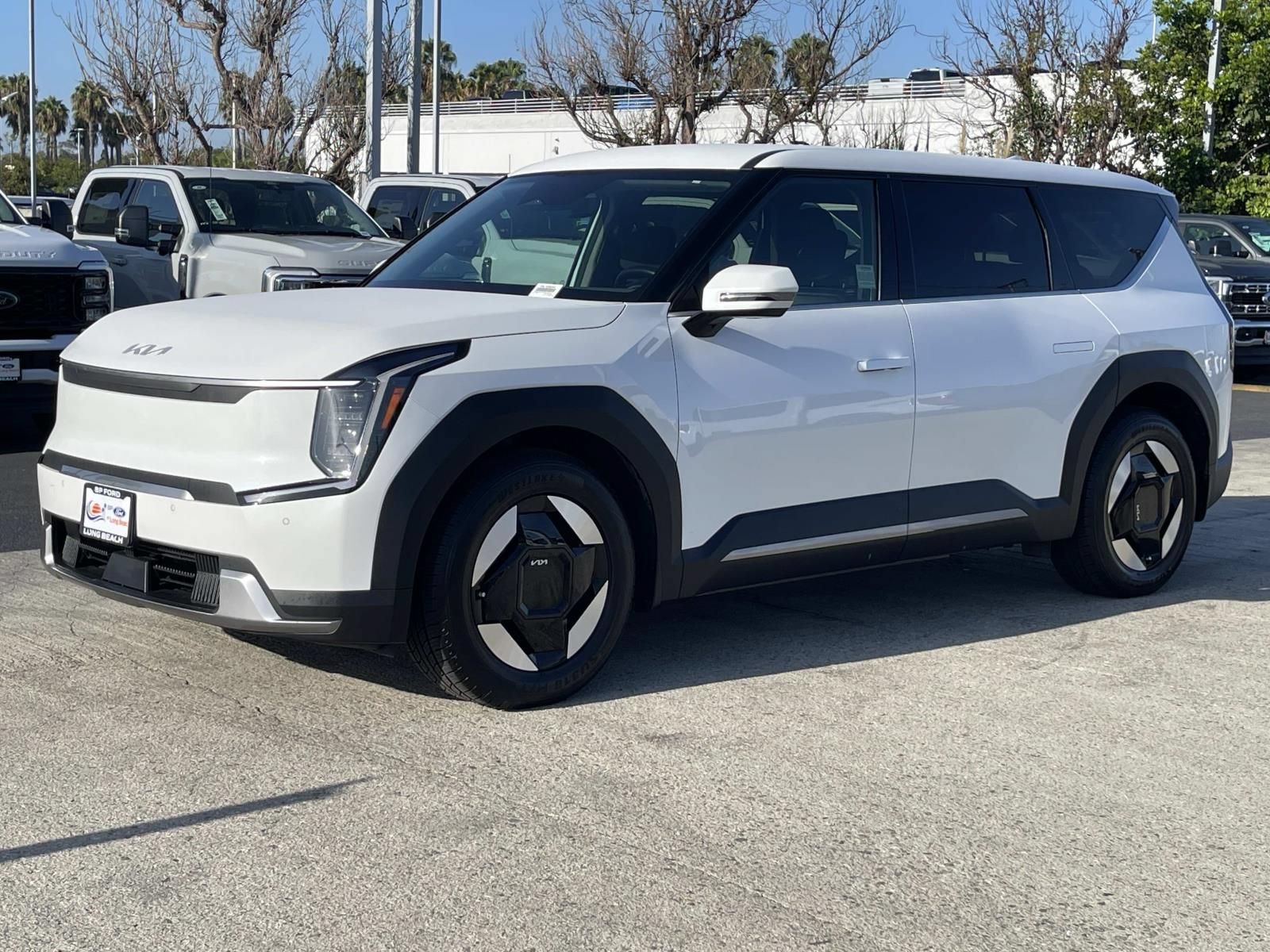 Used 2024 Kia EV9 Light Long Range RWD image 5