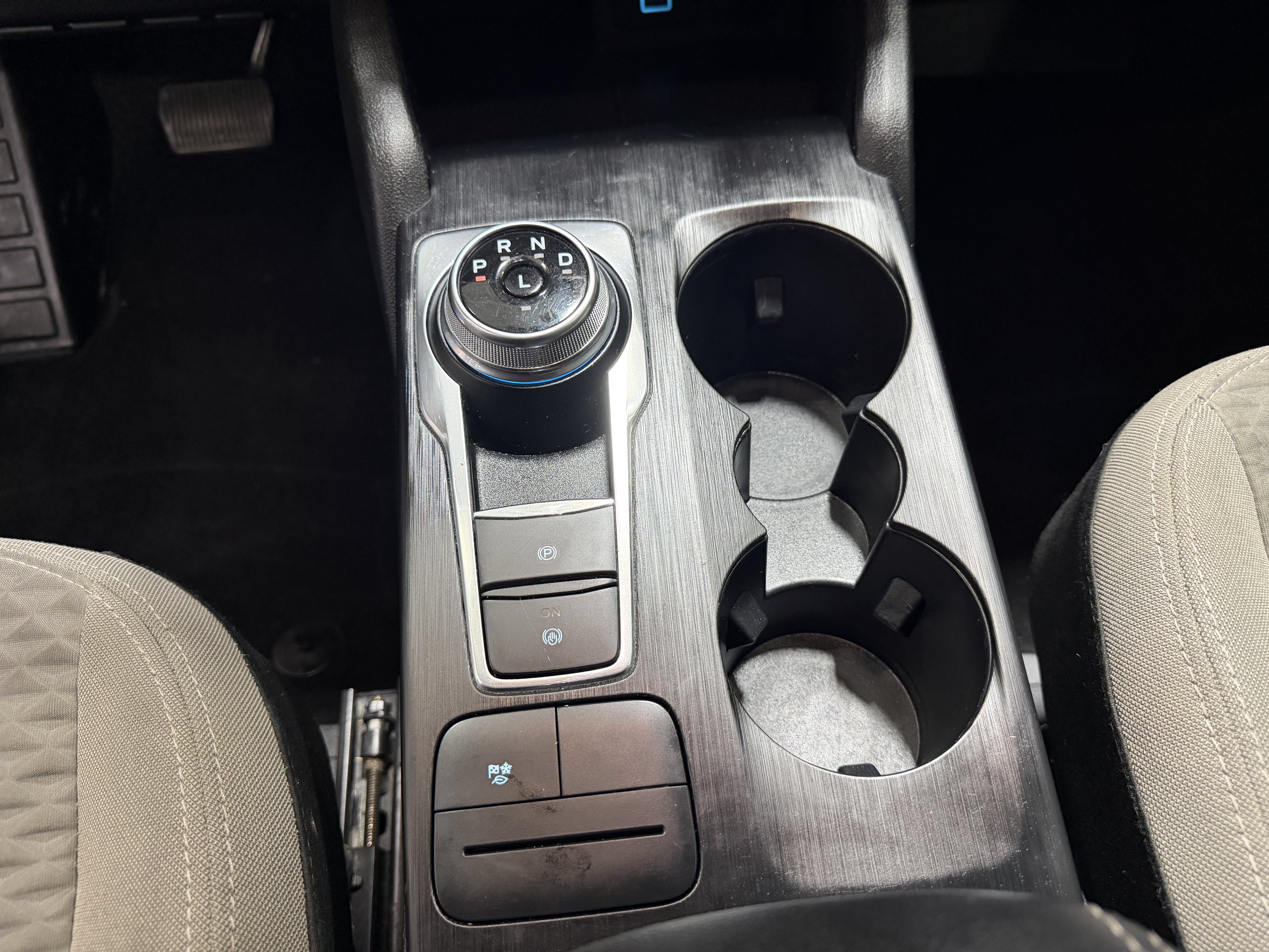 Used 2022 Ford Escape SE FWD image 19