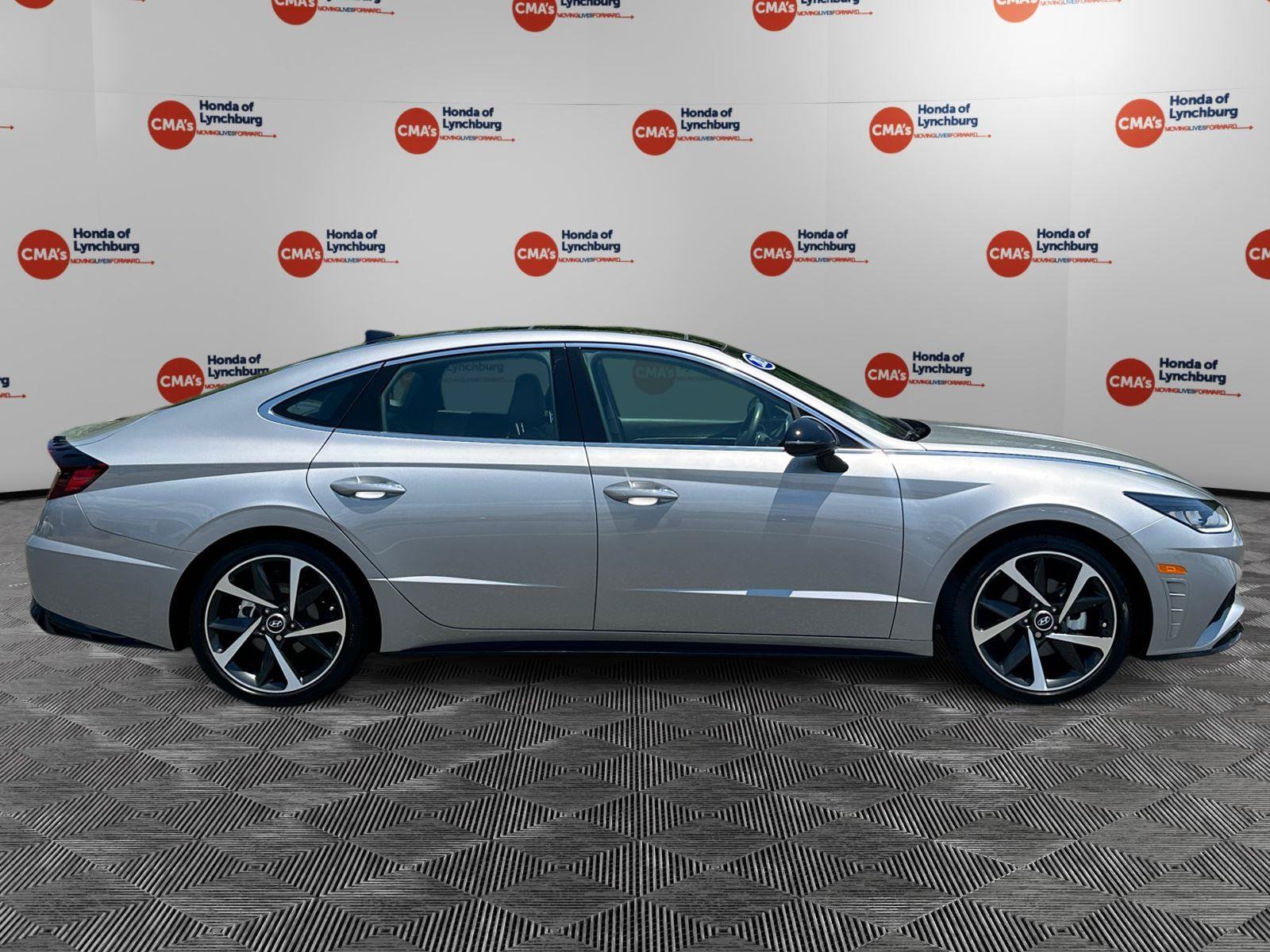 Used 2023 Hyundai Sonata SEL Plus FWD image 6