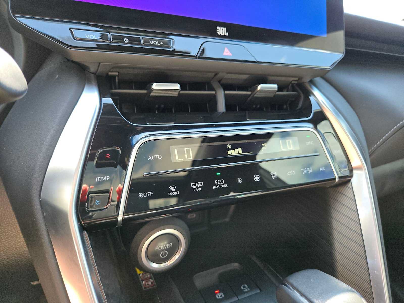 Used 2024 Toyota Venza Limited AWD/4WD image 32