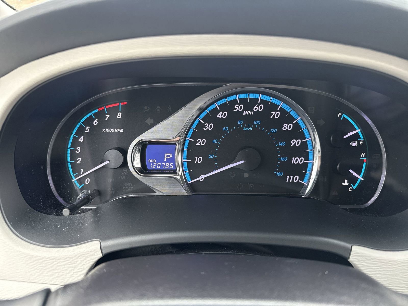 Used 2014 Toyota Sienna XLE image 16