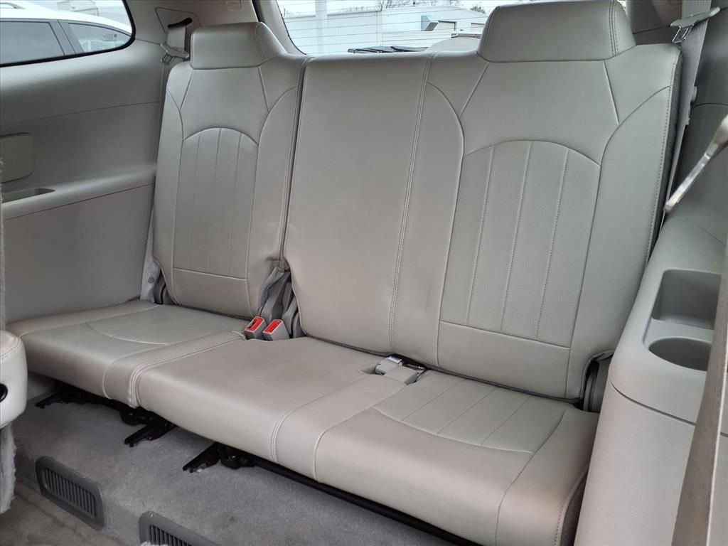 Used 2015 Buick Enclave Leather image 15