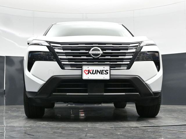Used 2025 Nissan Rogue SV AWD/4WD image 54