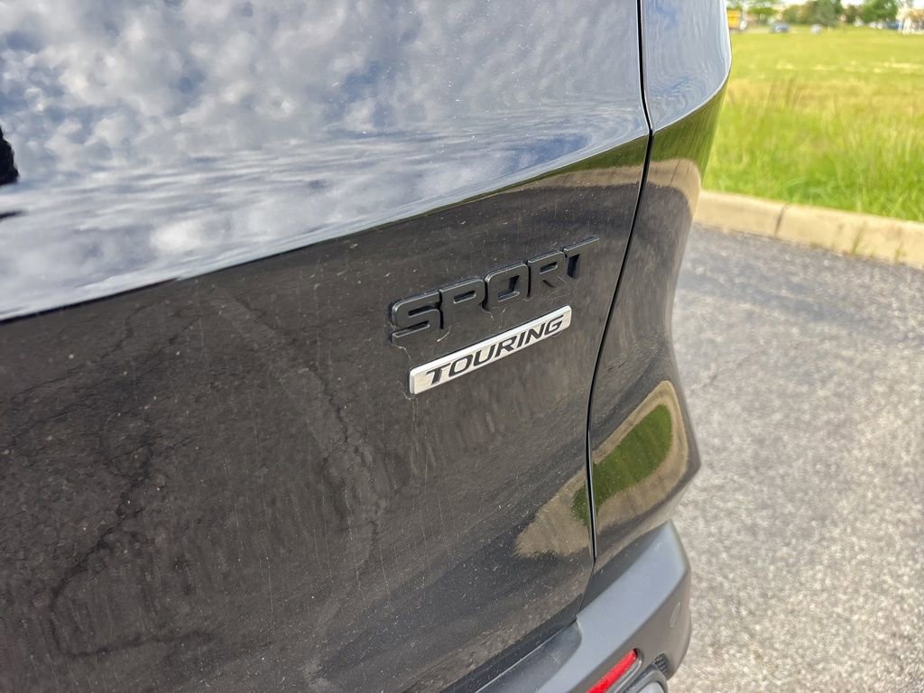 Used 2024 Honda CR-V Sport Touring image 4