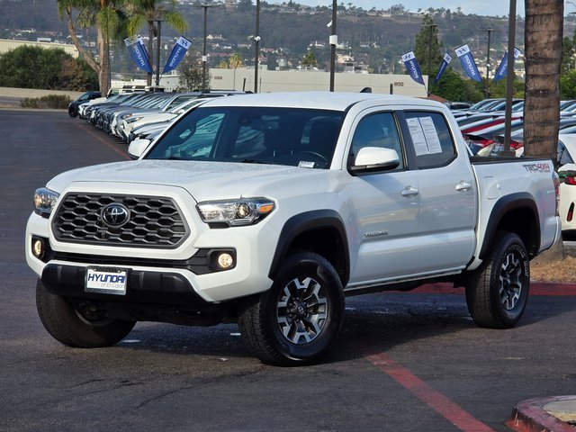 Used 2023 Toyota Tacoma TRD Off-Road image 2