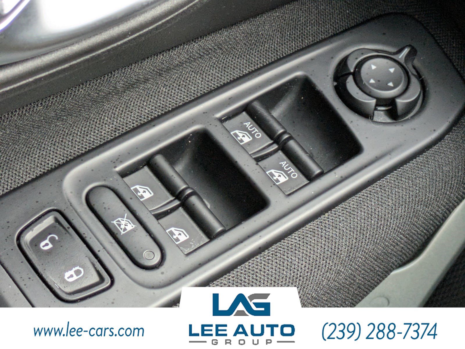 Used 2019 Jeep Renegade Latitude FWD image 18