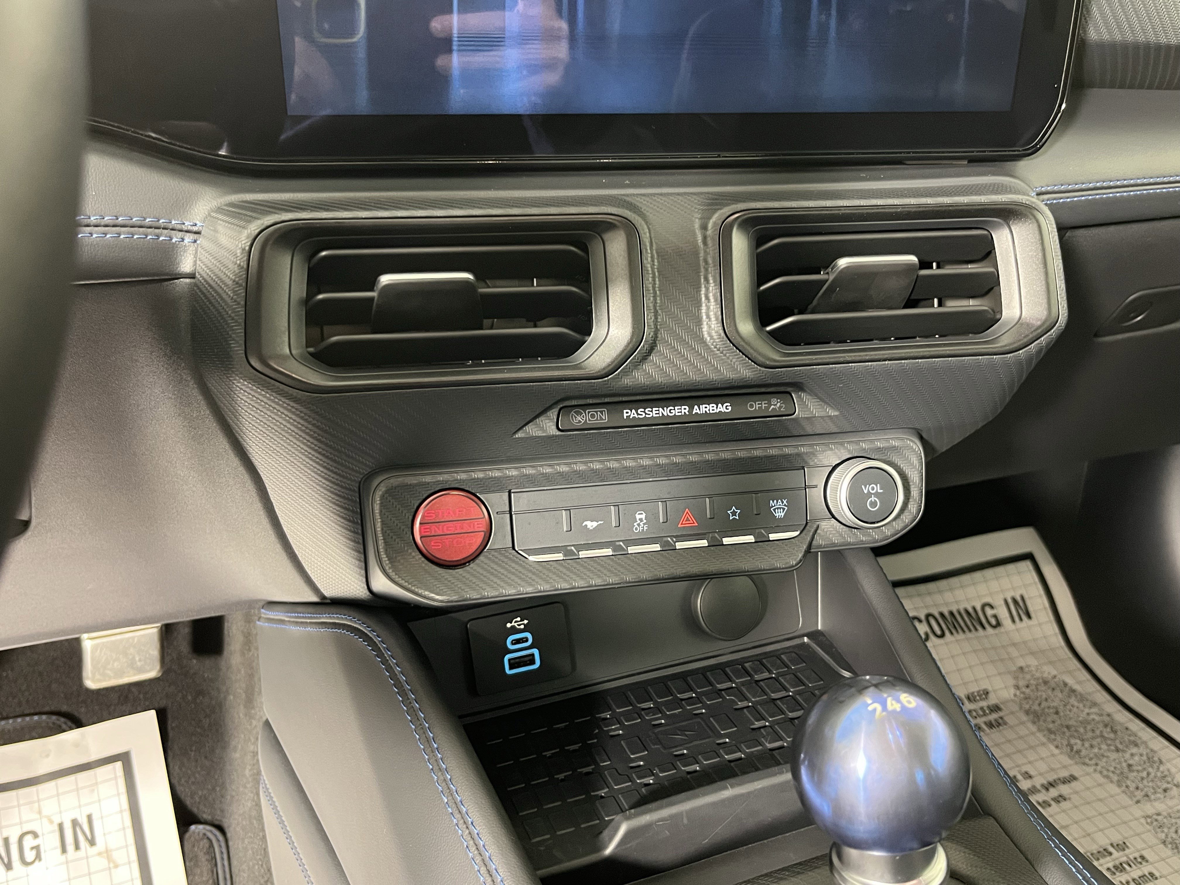 Used 2024 Ford Mustang Dark Horse image 19