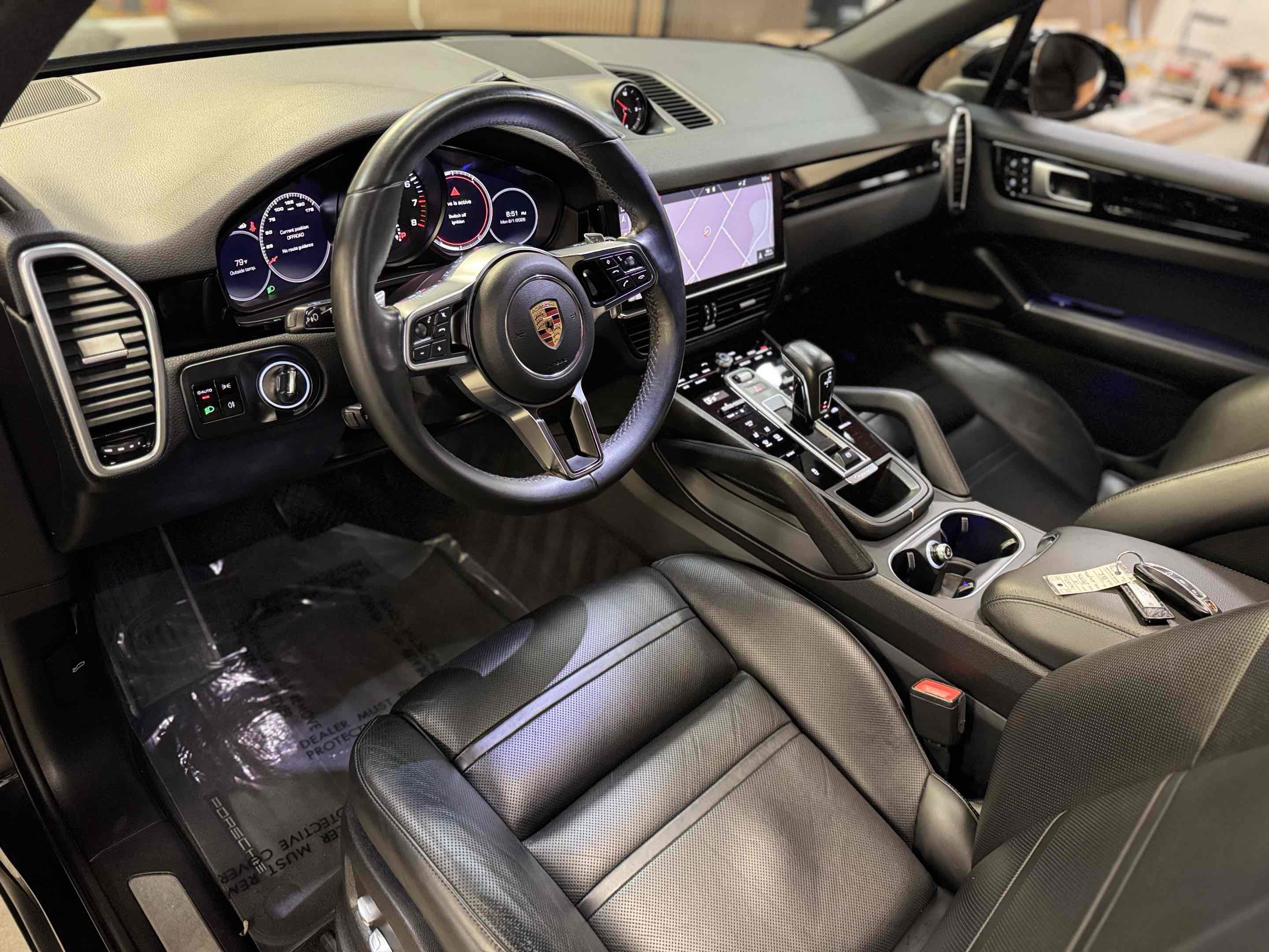 Used 2019 Porsche Cayenne w/ Premium Package AWD/4WD image 21