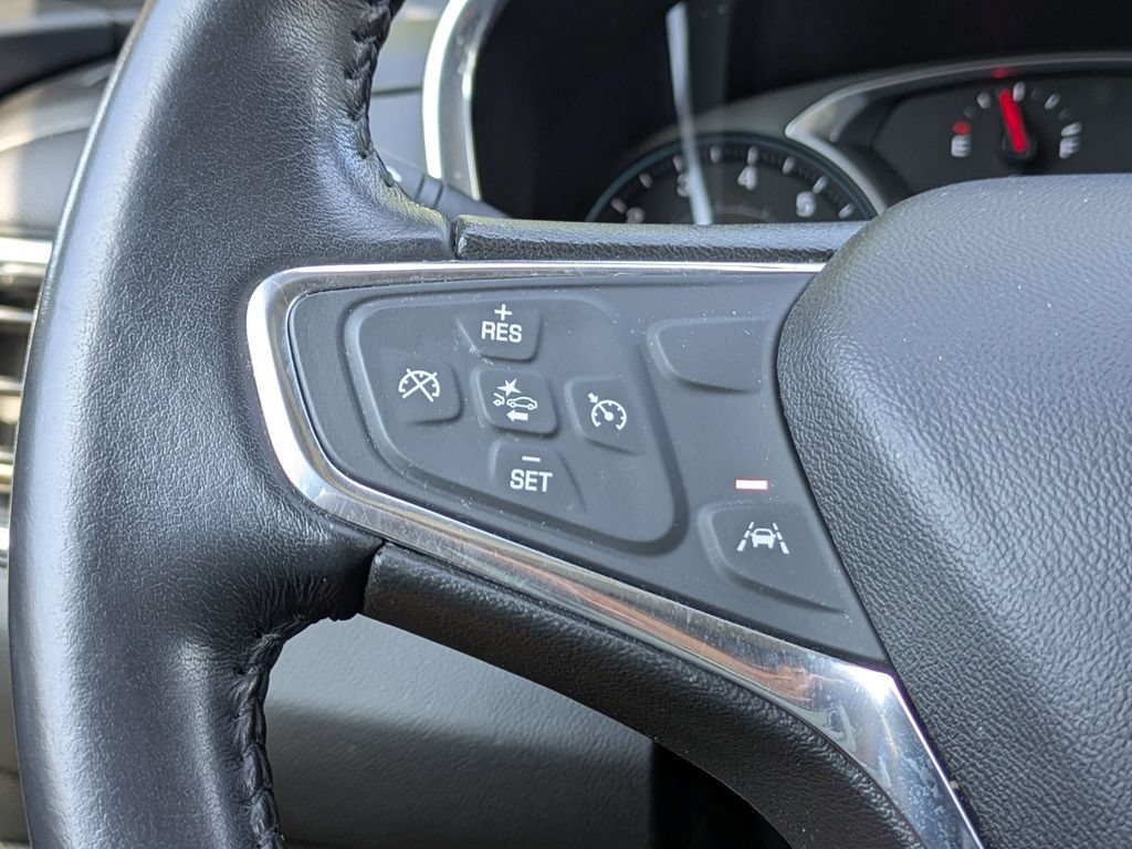Used 2020 Chevrolet Equinox LT FWD image 26