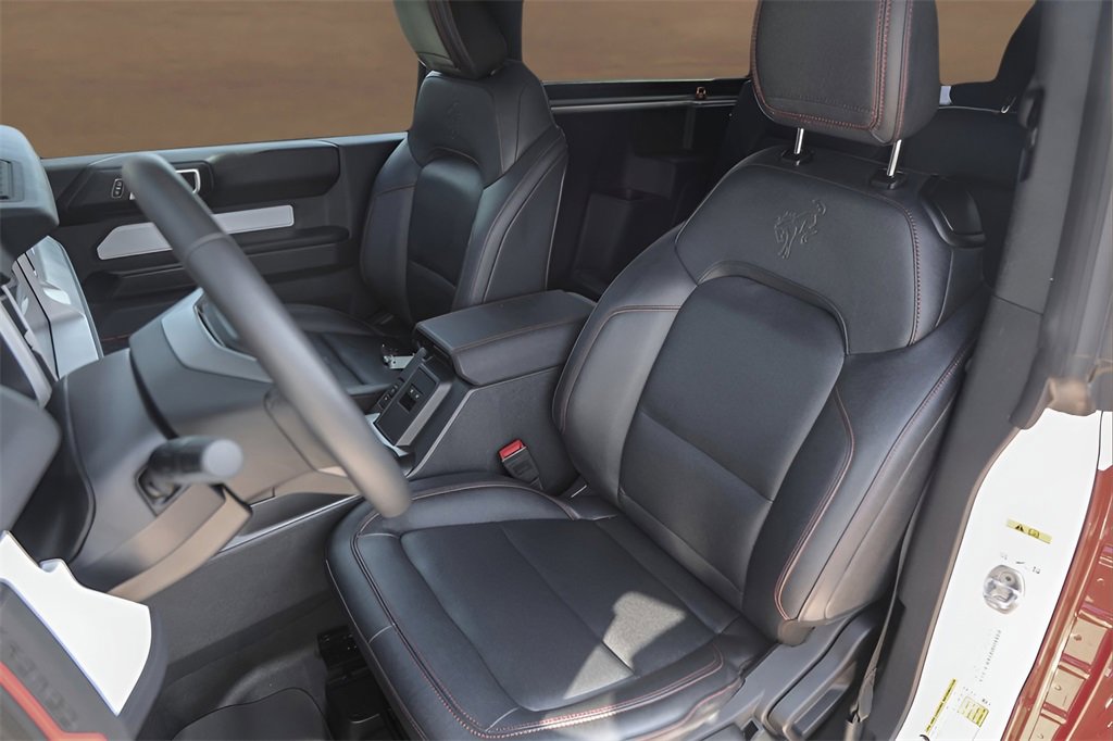 Used 2025 Ford Bronco Stroppe Edition image 7