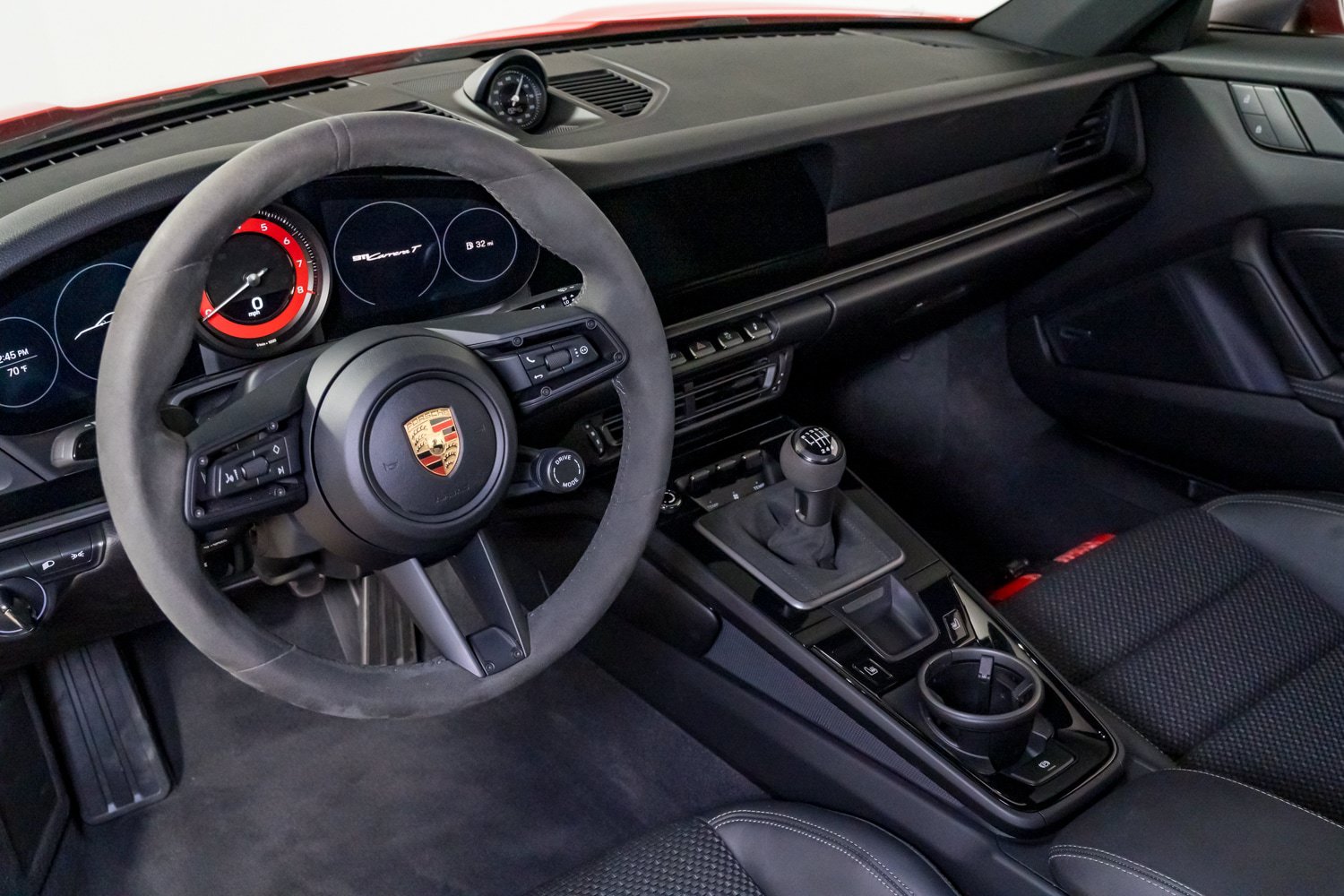 Used 2024 Porsche 911 Carrera T RWD image 29